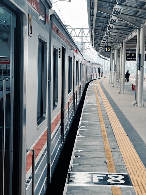 Caledonian Sleeper vs LNER 2026: Which Is Really Worth Your Money?