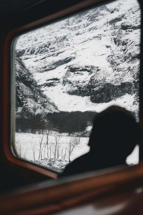Solo Travel on UK Sleeper Trains in 2026: Safety, Locks & What to Expect